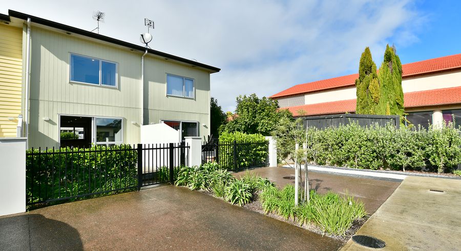  at 34/11 RAY SMALL DR, Papakura, Auckland