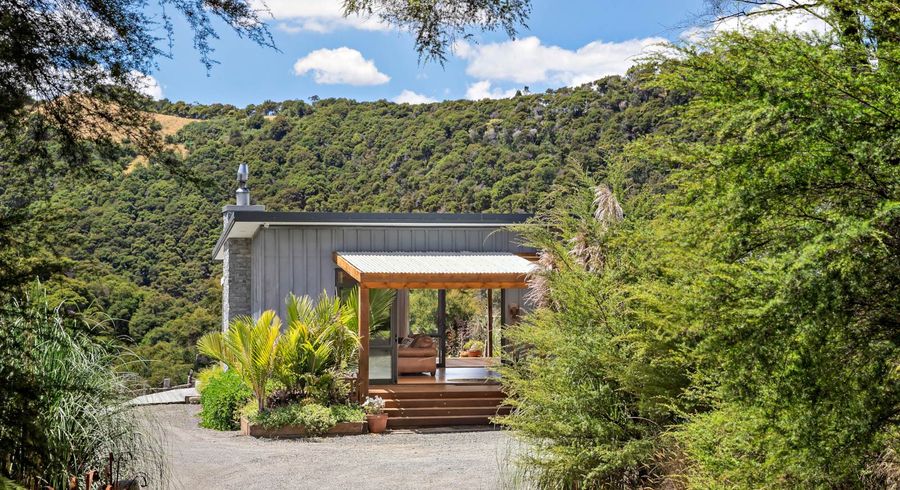  at 84 Pinnacle Hill Road, Bombay