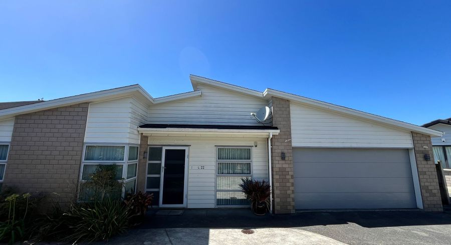  at 22 Helianthus Avenue, Flat Bush, Manukau City, Auckland