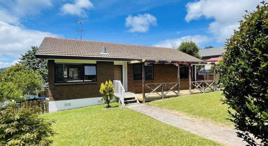  at 1 John Webster Place, Glen Eden, Waitakere City, Auckland