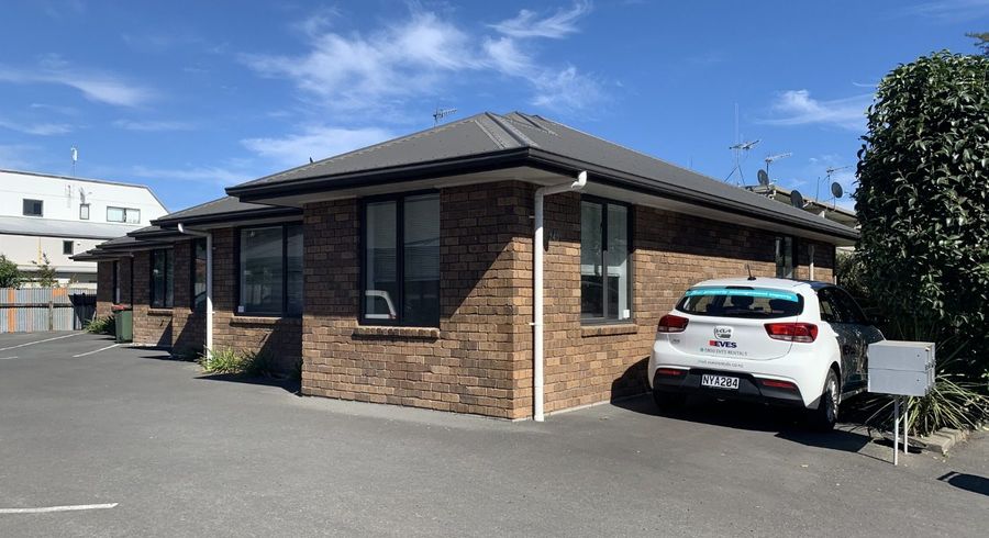  at 1/240 Old Farm Road, Hillcrest, Hamilton