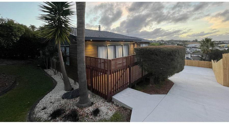 at 16 Moera Place, Stanmore Bay, Whangaparaoa