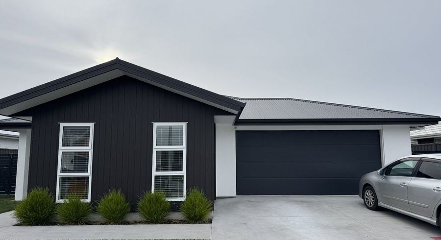  at 8 Whangaehu Place, Te Awa, Napier, Hawke's Bay