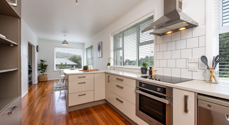  at 40 Tawa Terrace, Tawa, Wellington