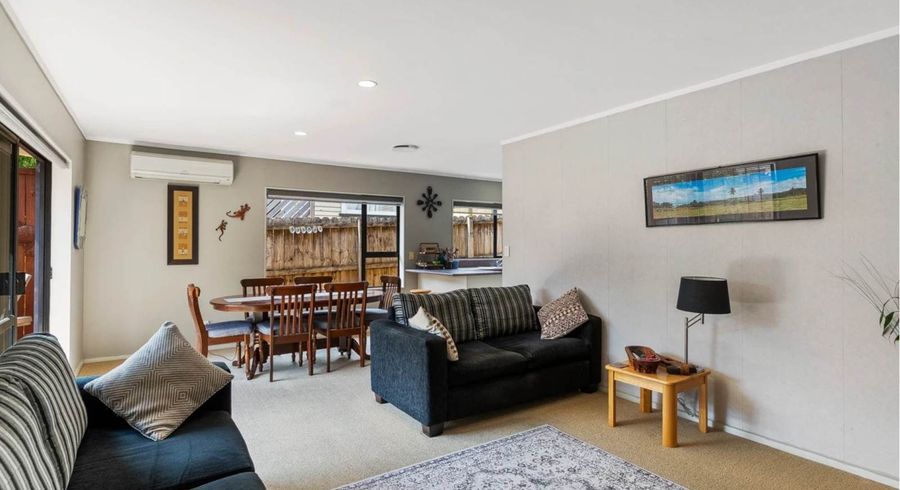  at 1/13 Mcinnes Road, Weymouth, Manukau City, Auckland