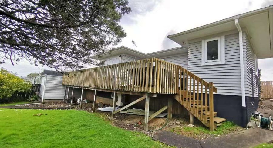  at 2/73 Barrack Road, Mount Wellington, Auckland City, Auckland