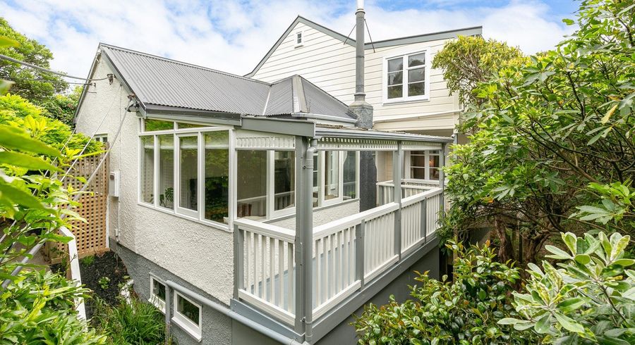  at 52 Totara Road, Miramar, Wellington
