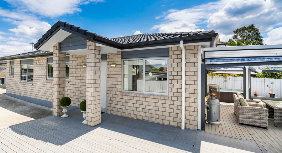  at 2/53 Hutchinson Avenue, New Lynn, Auckland