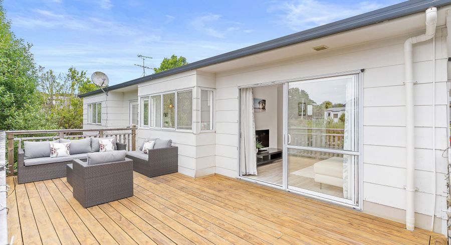  at 2/107 Beach Haven Road, Beach Haven, North Shore City, Auckland