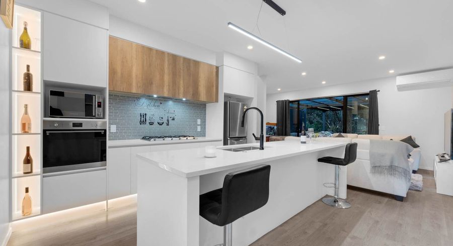  at 11 Pumau Place, Flat Bush, Manukau City, Auckland