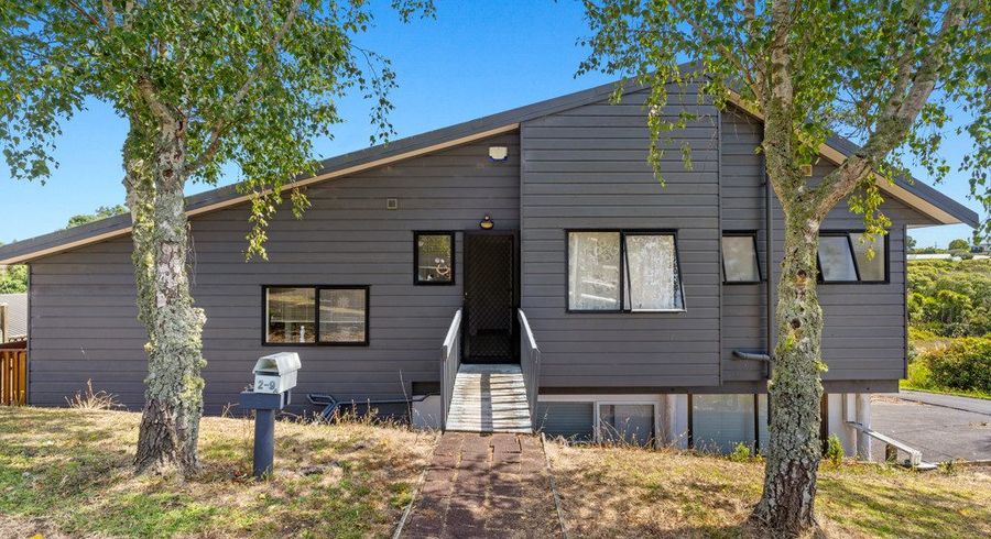  at 2/9A Kitewao Street, Northcote, Auckland