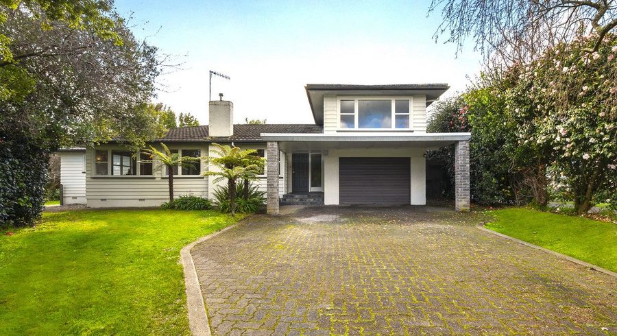  at 9 Athlone Place, Hokowhitu, Palmerston North, Manawatu / Whanganui
