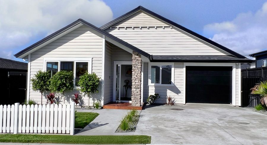  at 6 Henl Lane, Milldale, Rodney, Auckland