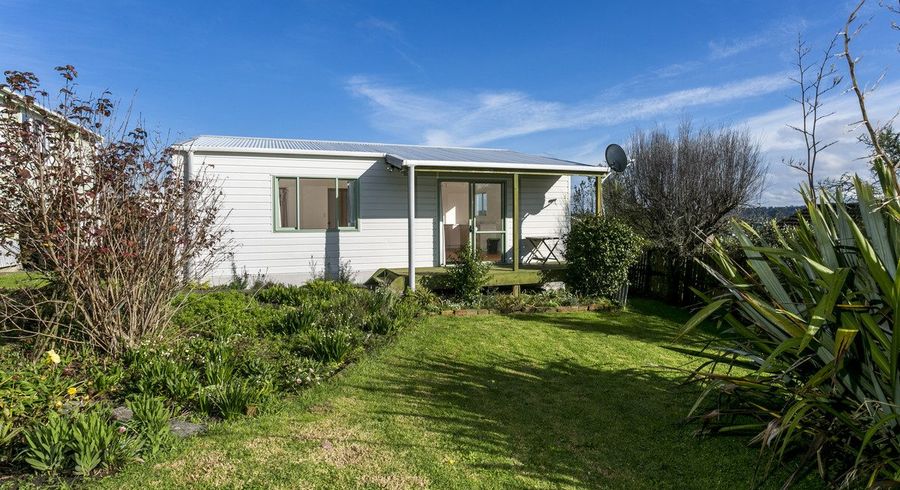  at 2/120 Eskdale Road, Birkdale, North Shore City, Auckland