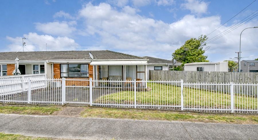  at 1 Ranfurly Road, Papatoetoe, Manukau City, Auckland