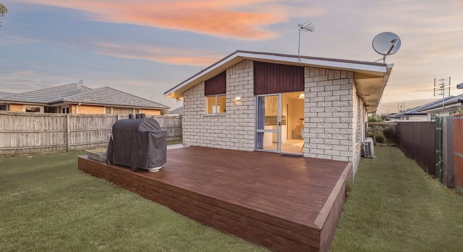  at 2/25 Sylvia Street, Parklands, Christchurch