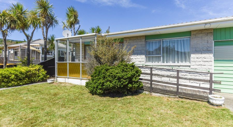  at 1/3 Louisson Avenue, Stoke, Nelson