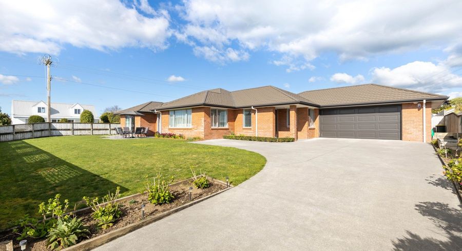  at 1 Honeyfield Drive, Whalers Gate, New Plymouth