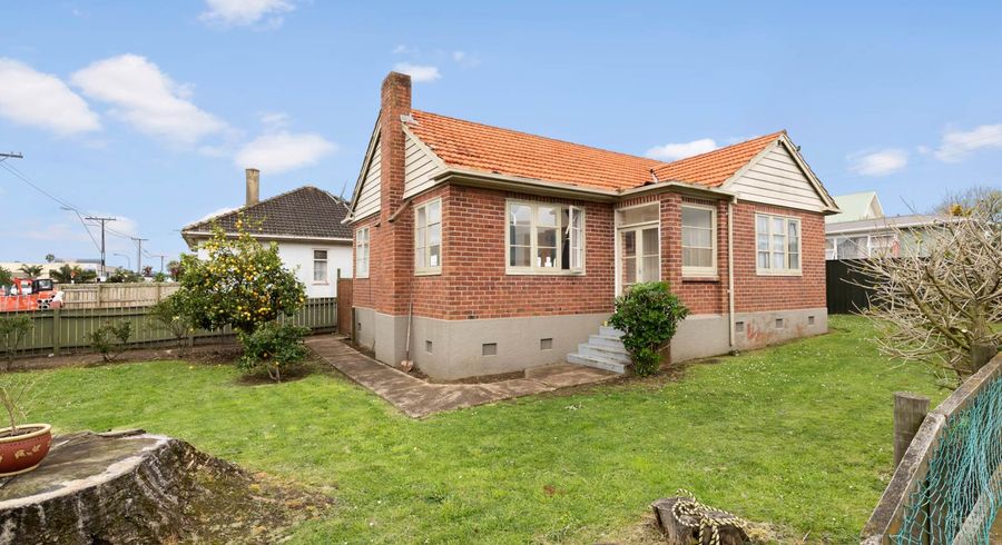  at 50 Station Road, Otahuhu, Auckland