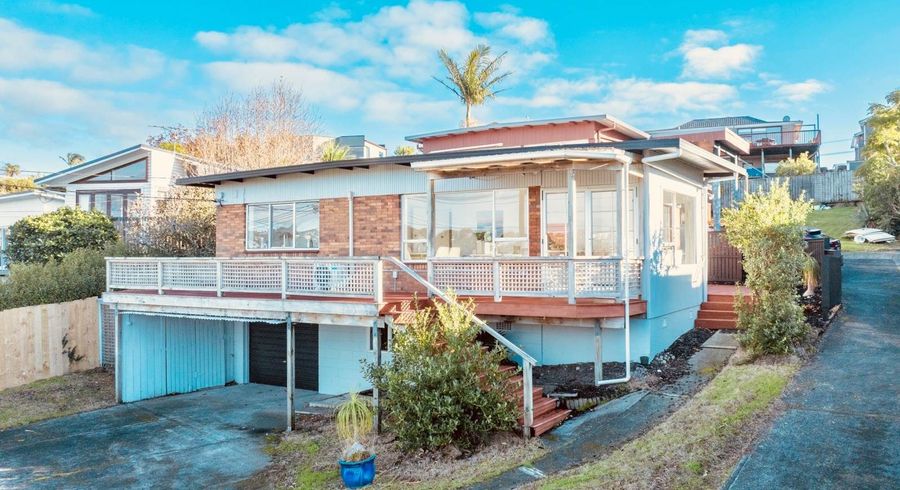  at 1/17 Jellicoe Road, Murrays Bay, North Shore City, Auckland