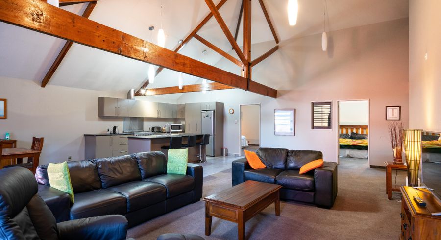  at 10/2 Manor Place, City Centre, Dunedin, Otago
