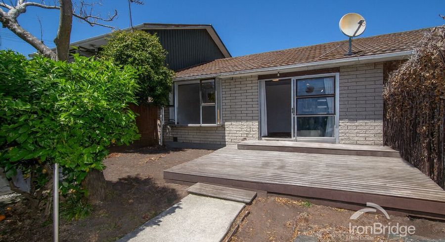  at 2/25 Trent Street, Linwood, Christchurch City, Canterbury