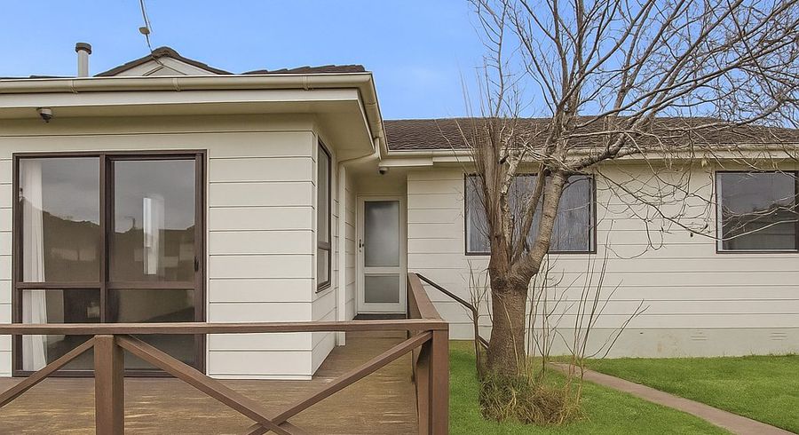  at 10 Cedar Grove, Highbury, Palmerston North, Manawatu / Whanganui