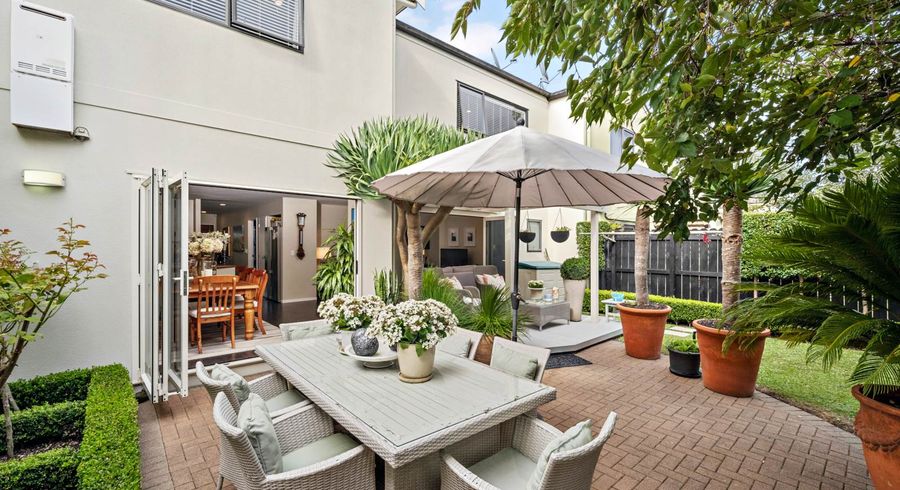  at 17 Tiger Drive, Golflands, Auckland