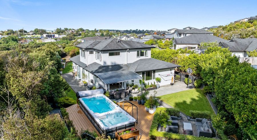  at 8 Somerset Place, Stanmore Bay, Rodney, Auckland