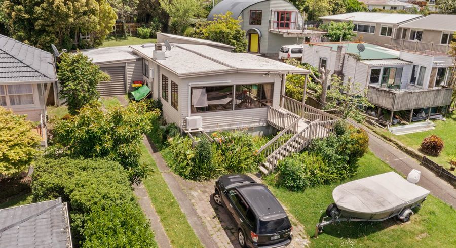  at 13 Sealy Road, Torbay, Auckland