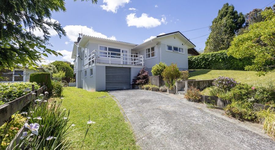  at 27 Mason Street, New Lynn, Waitakere City, Auckland