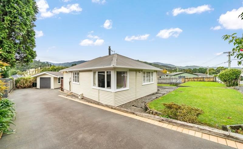  at 4 Sharpe Crescent, Wainuiomata, Lower Hutt