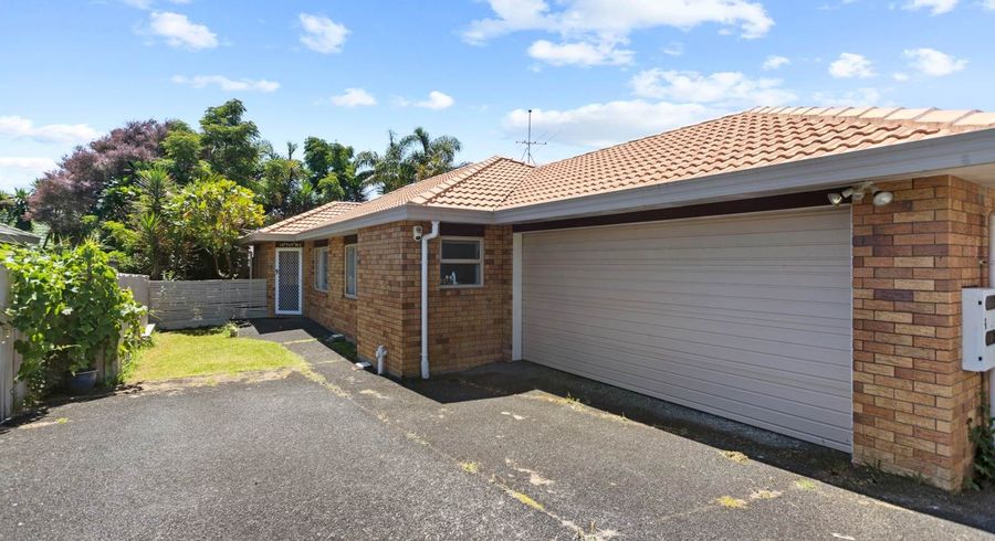  at 145 Hutchinson Avenue, New Lynn, Waitakere City, Auckland