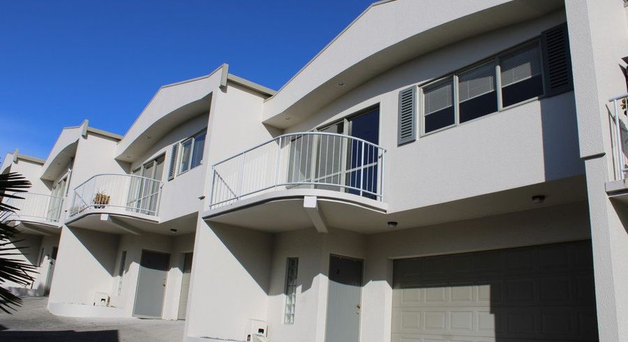  at 2/11a Ruakiwi Road, Hamilton Lake, Hamilton, Waikato