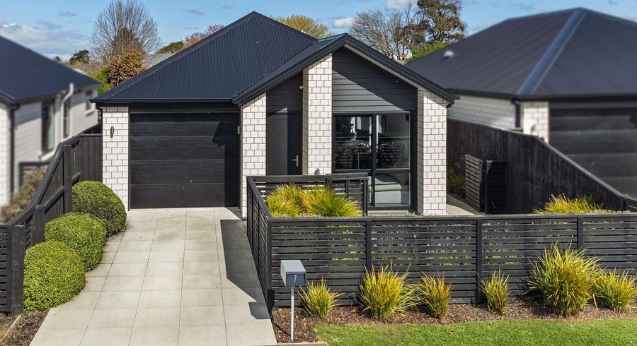  at 7 Piripiri Place, Broomfield, Christchurch