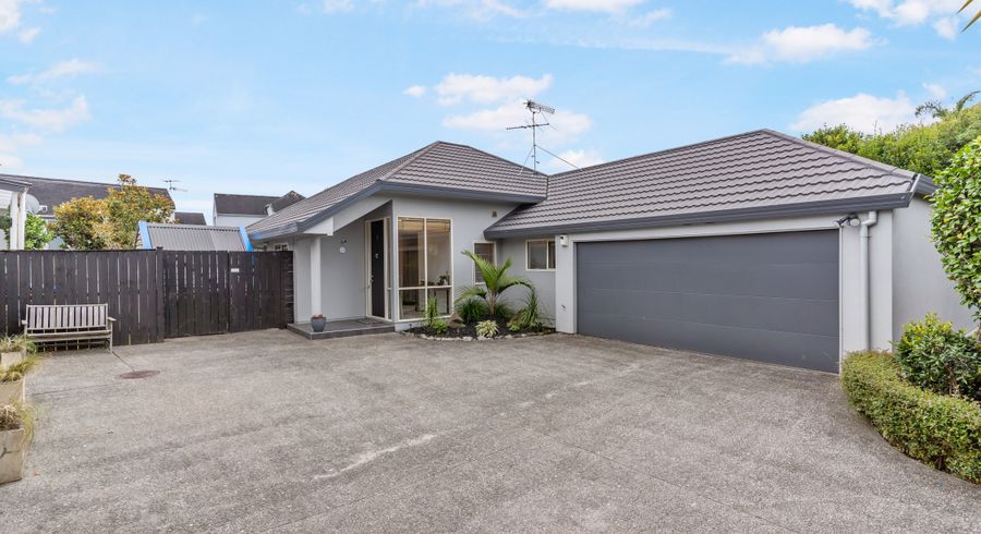  at 2/82 Main Highway, Ellerslie, Auckland
