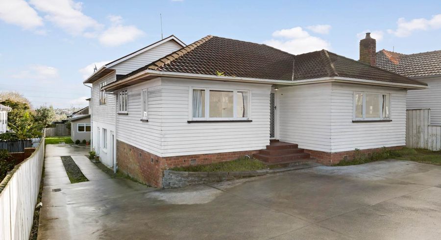  at 471 Richardson Road, Mount Roskill, Auckland