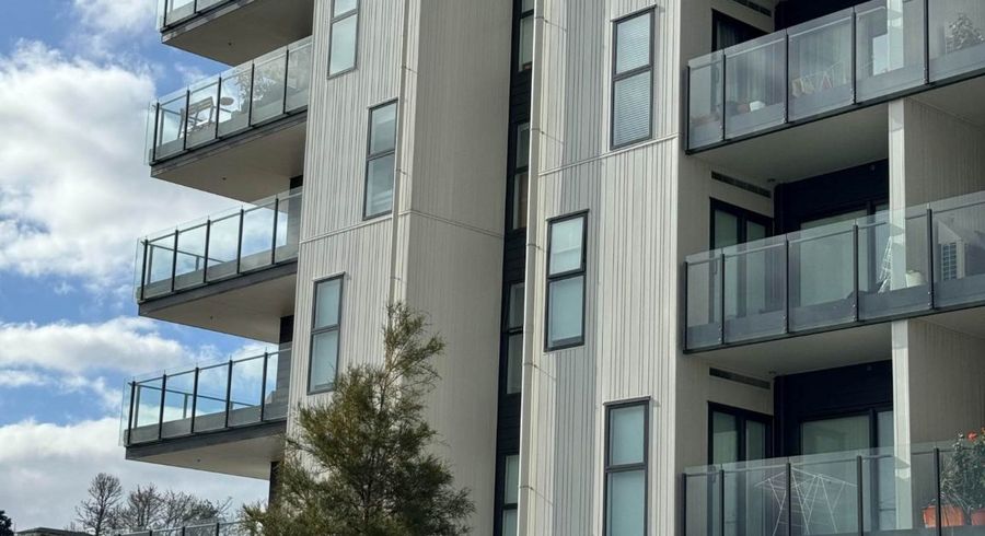  at 207/3 Kaipiho Lane, Albany, North Shore City, Auckland