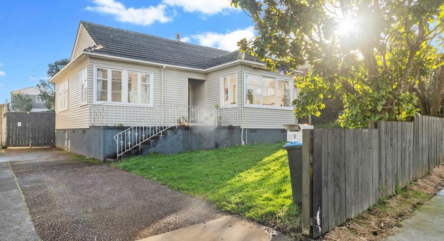  at 1 Edmonton Avenue, Onehunga, Auckland