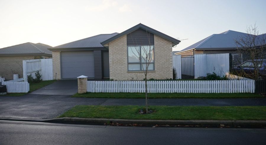  at 6 Strone Close, Broomfield, Christchurch City, Canterbury