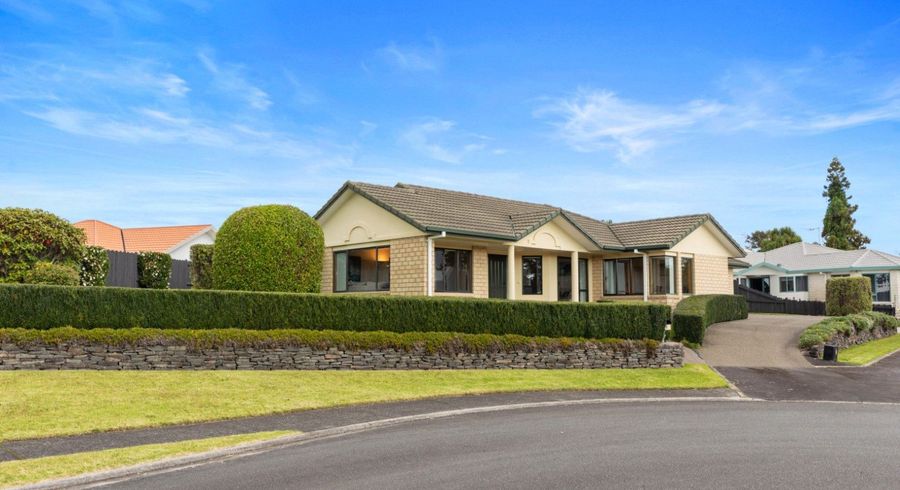 at 2 Burnt Oak Drive, Pyes Pa, Tauranga, Bay Of Plenty