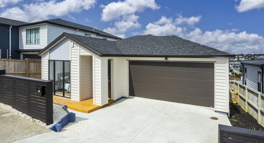  at 25 Baumea Rise, Massey, Waitakere City, Auckland