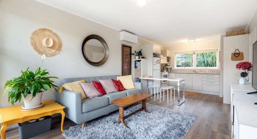  at 10/77 Old Lake road , Devonport, North Shore City, Auckland