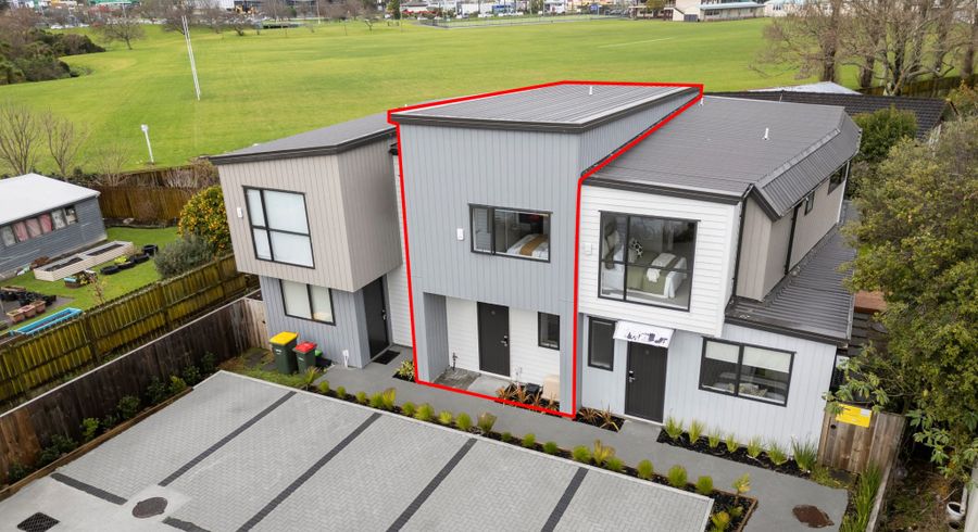  at 11D Mandarin Place, Half Moon Bay, Auckland