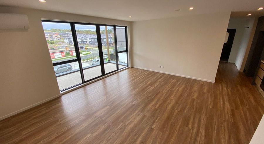  at 205/5 Newelm Lane, Flat Bush, Auckland