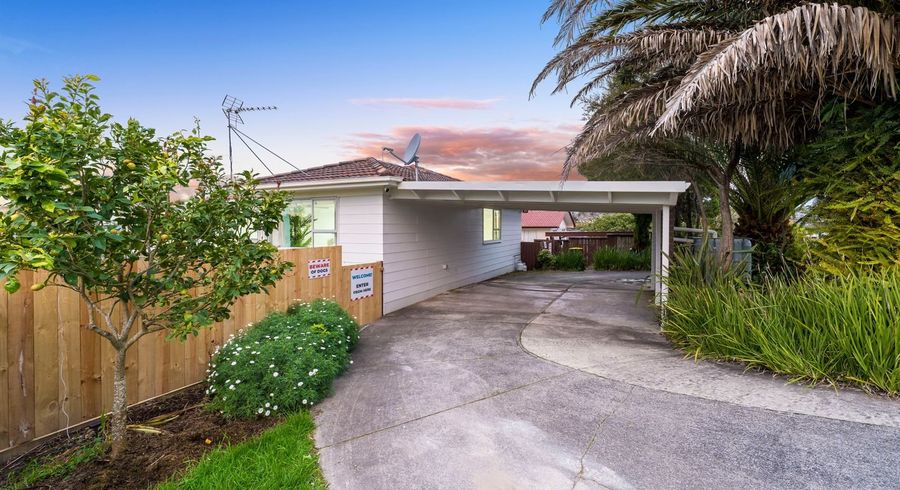  at 92 Gallony Avenue, Massey, Waitakere City, Auckland