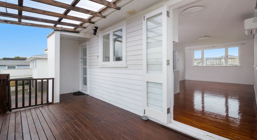  at 146 Forrest Hill Road, Forrest Hill, North Shore City, Auckland
