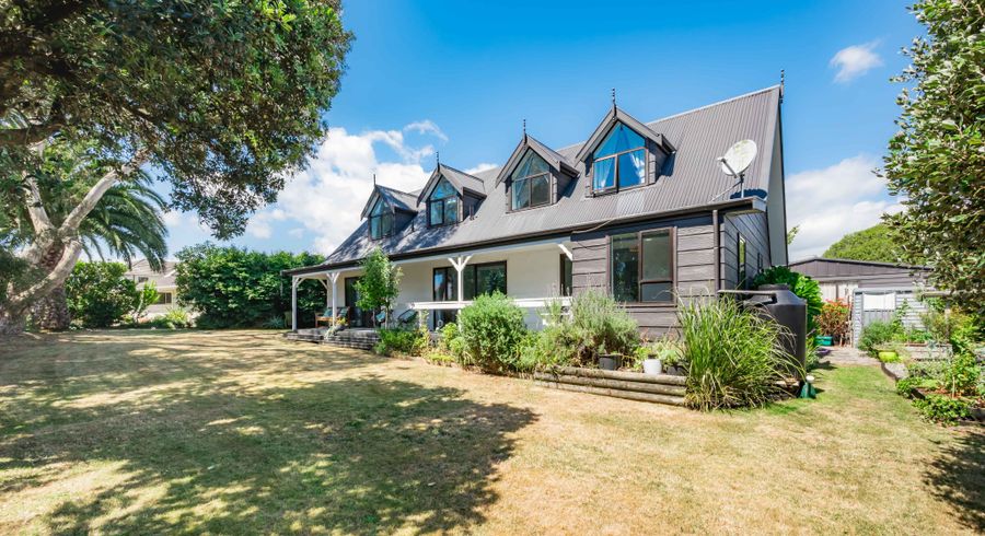  at 10 Kanawa Street, Waikanae, Kapiti Coast, Wellington