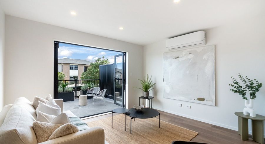  at 8/4 Ngaroma House Drive, Hobsonville, Waitakere City, Auckland