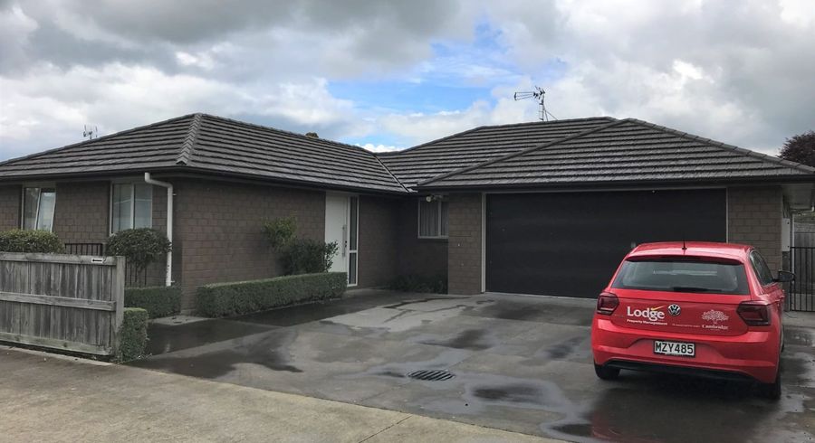  at 1/180 Burns Street, Leamington, Cambridge